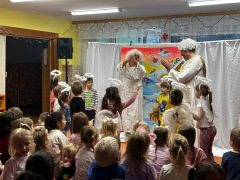 2e305a4b-992f-4e0f-81e0-63b8a9a7a274