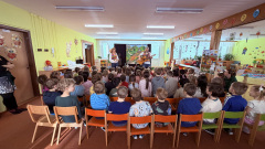 Na zahrádce je tak sladce - divadlo Kůzle 2026 - 8