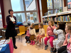 jezci_v_knihovne_02