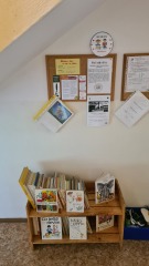 Knihobudka (autor MŠ Peškova)