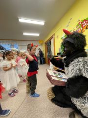 Mikulas-v-MS-autor-MS-Peskova-3