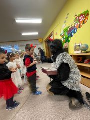 Mikulas-v-MS-autor-MS-Peskova-4