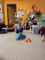 O-dvanácti-měsíčkách-07